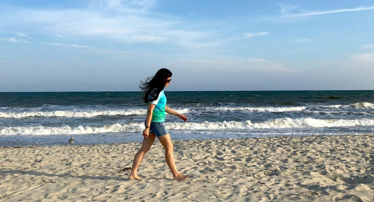 Zdravstvene koristi od hodanja bos po pesku 2